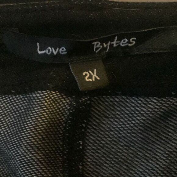 Pre Owned Women’s Love Bytes Short Shorts Black Sz XXL Casual Cute Classic Style - Picture 10 of 10